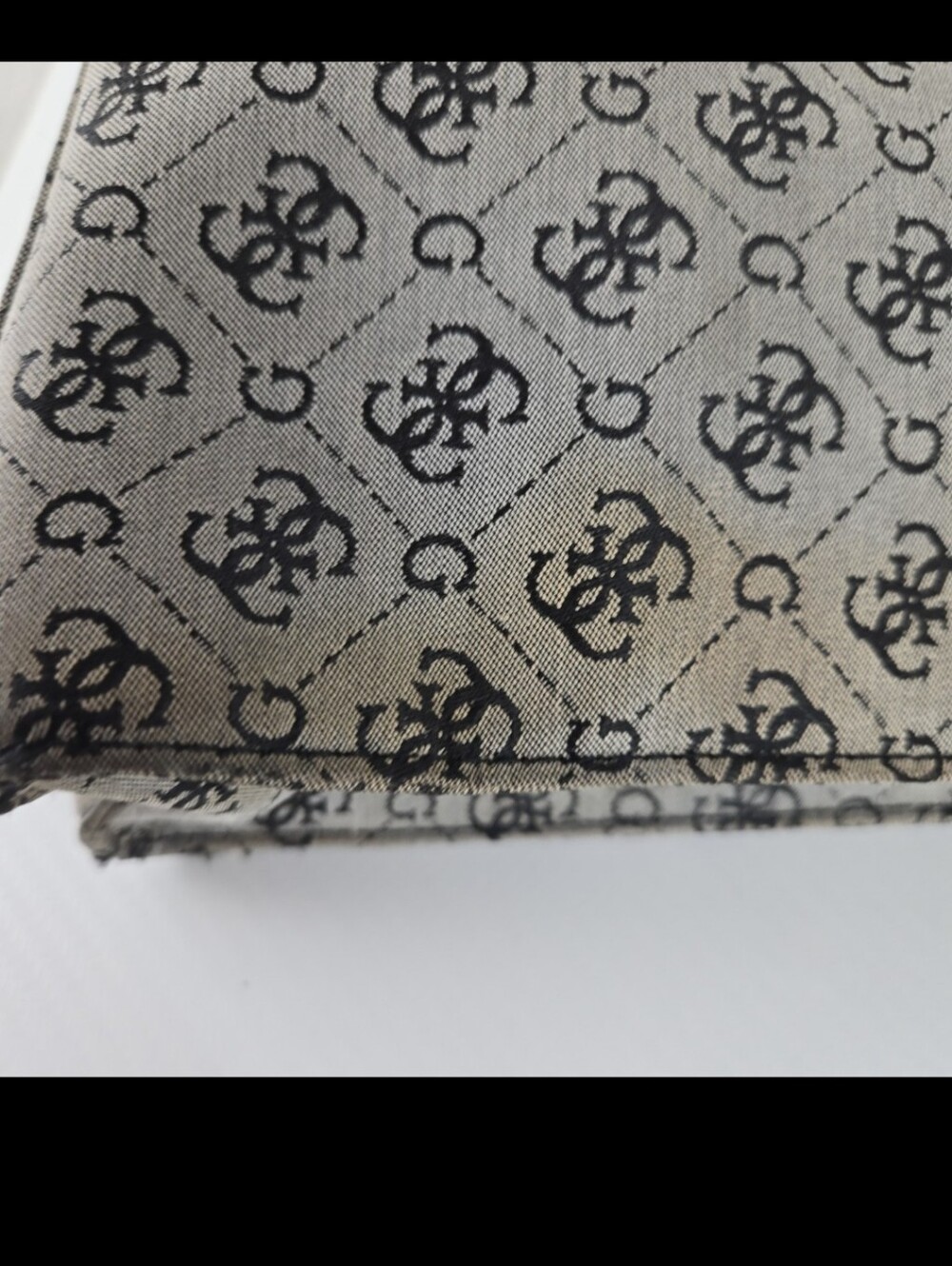 Guess Monogram Small Purse - Picture 8 of 12